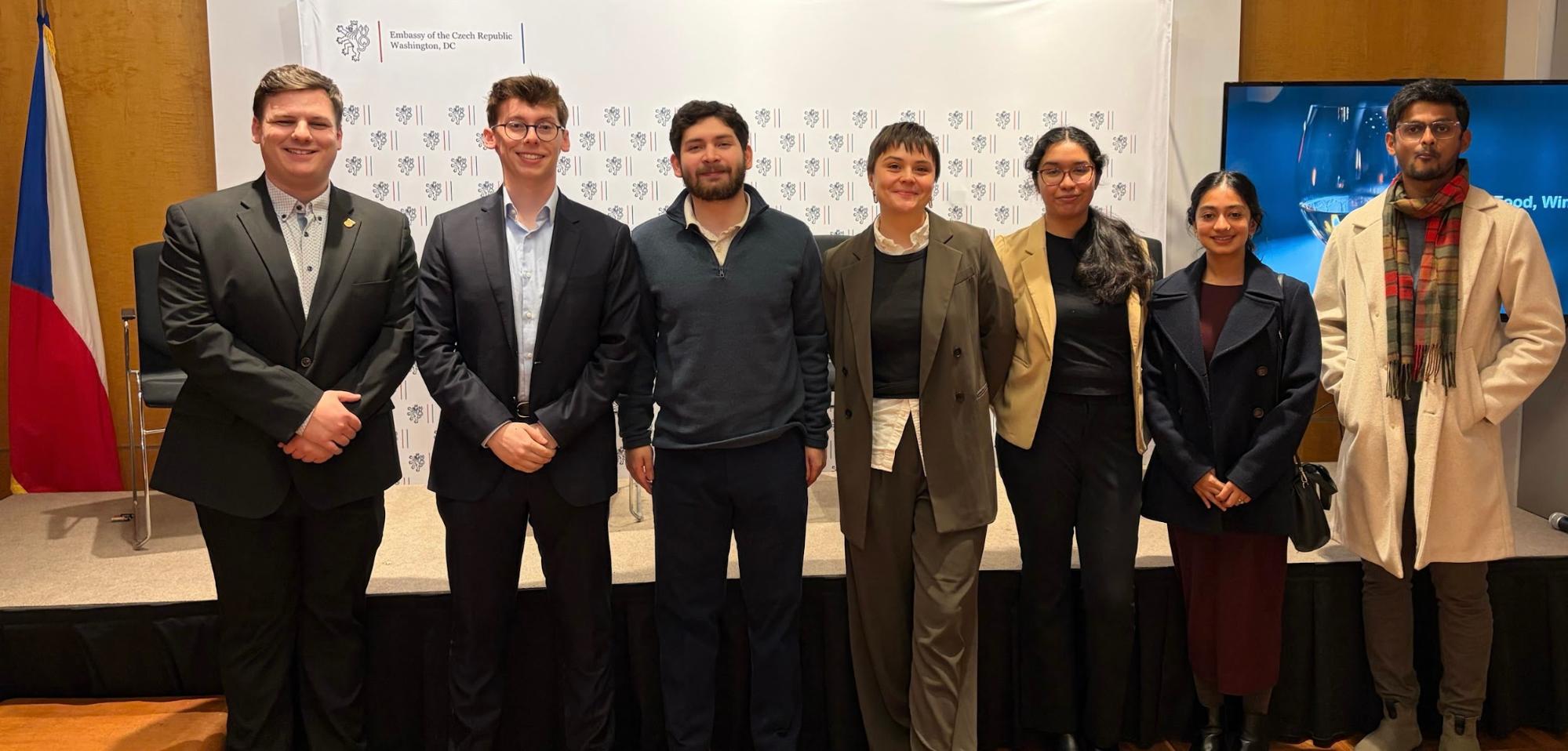 Group photo at Science Diplomacy Grid holiday event